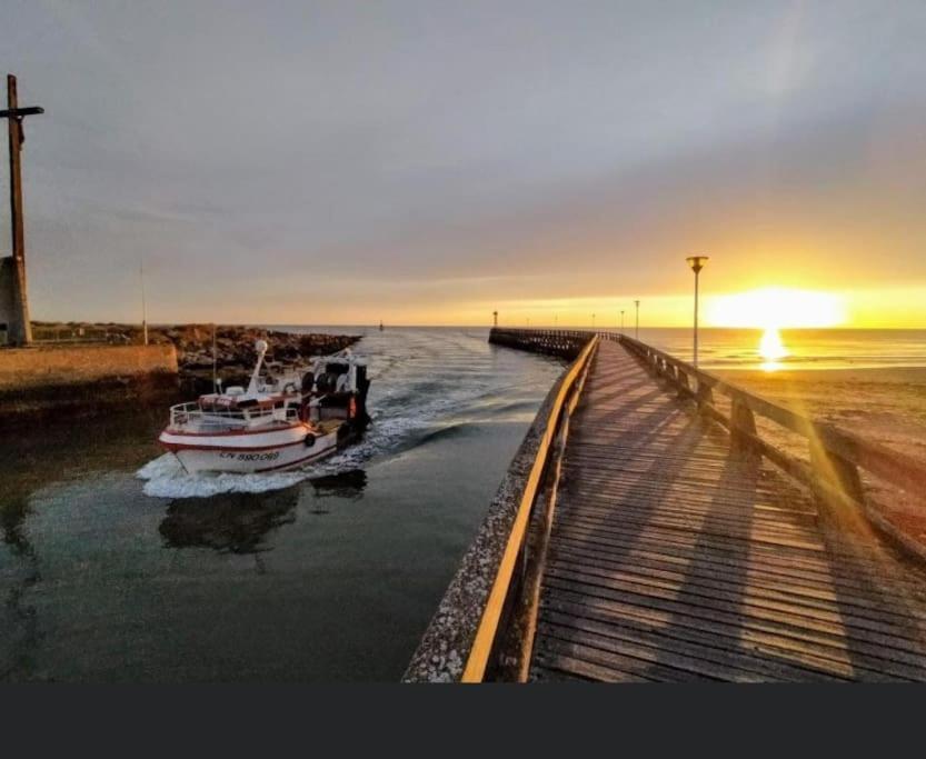 Le Refuge Marin Apartment Courseulles-sur-Mer Luaran gambar