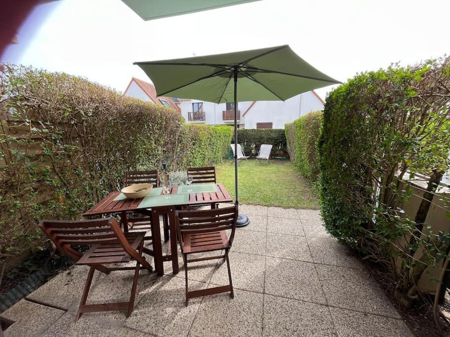 Le Refuge Marin Apartment Courseulles-sur-Mer Luaran gambar